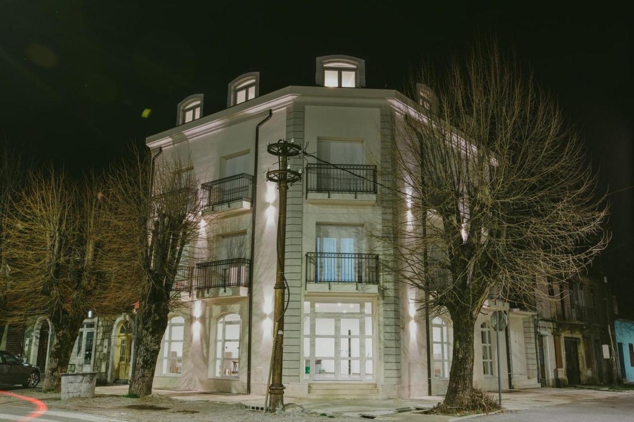 Hotel Dapcevic Cetinje Kültér fotó