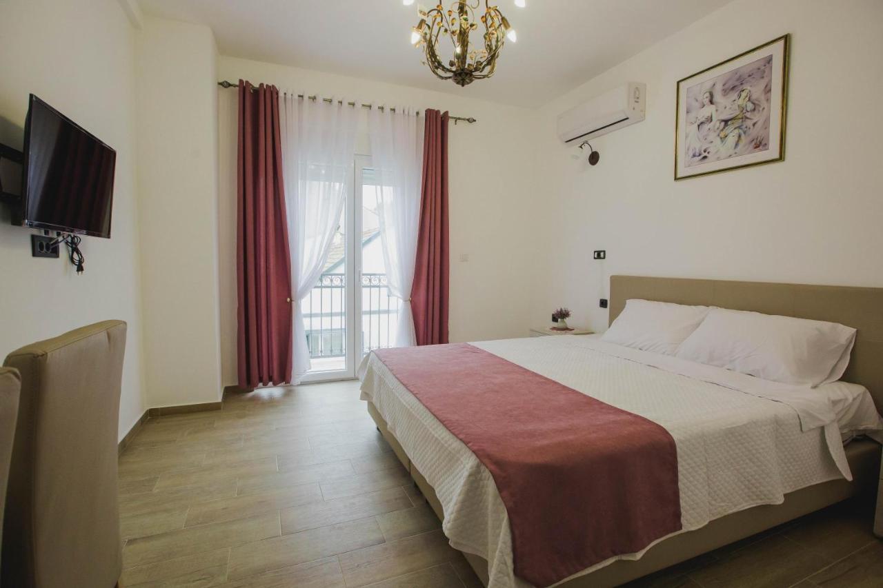 Hotel Dapcevic Cetinje Kültér fotó