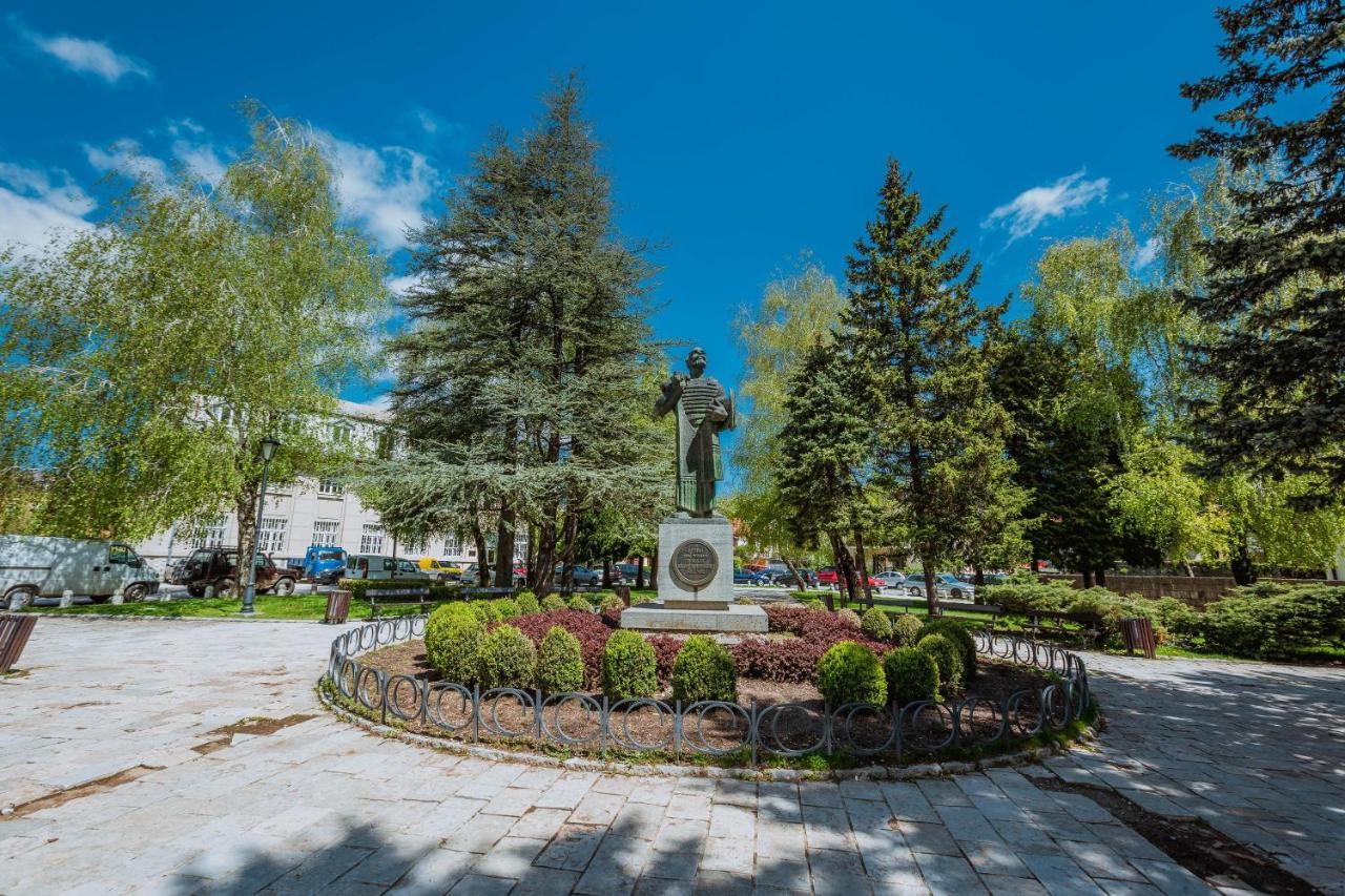 Hotel Dapcevic Cetinje Kültér fotó